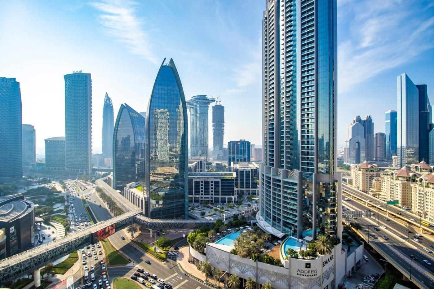 Emaar Fashion Avenue With Burjkhalifa View 24